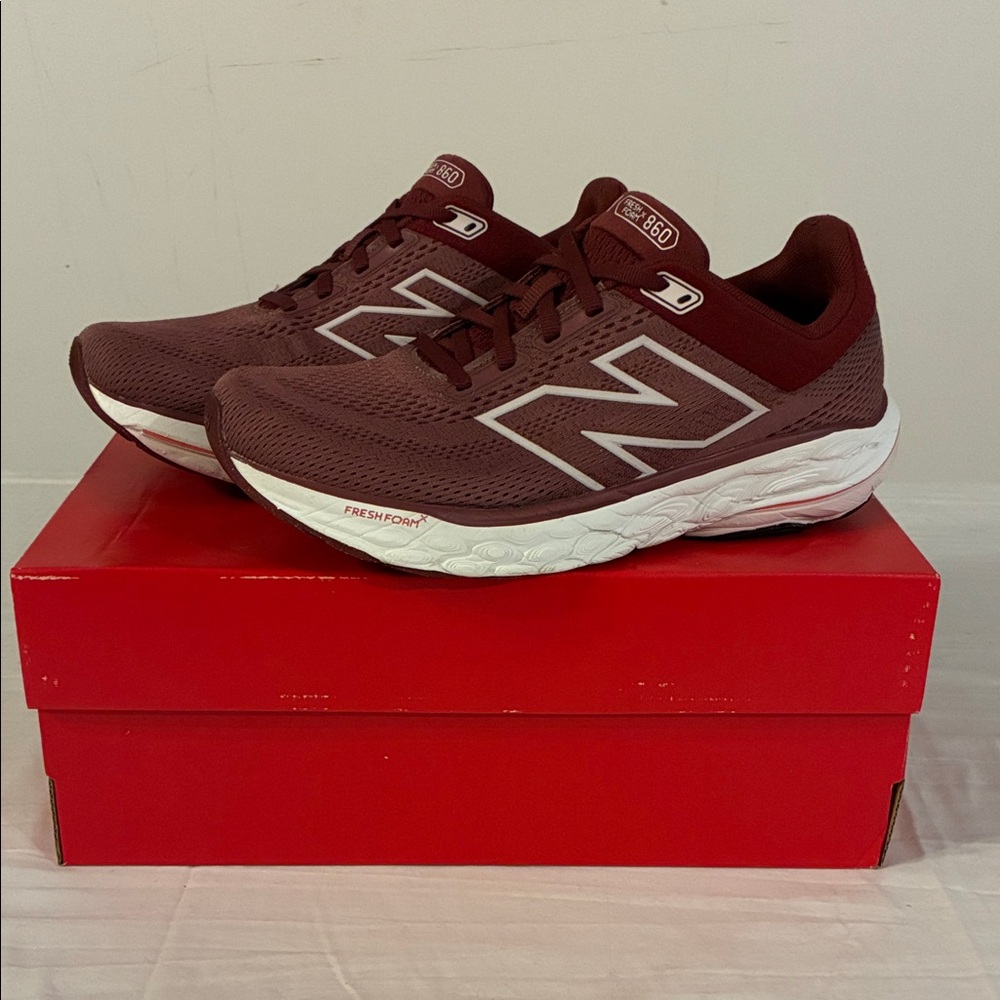 New Balance Women’s Fresh Foam X 860v 14 9 Wide Red/Rouge